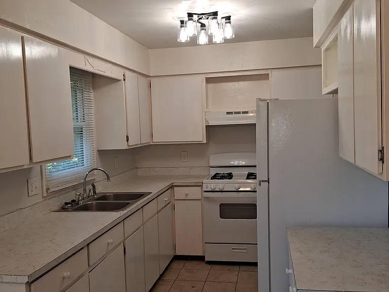 3317 Habitat Blvd — Photo 11