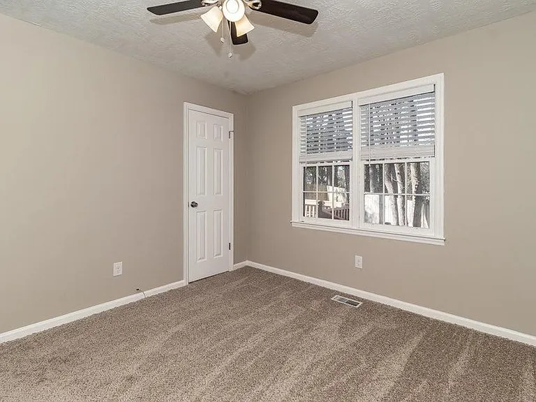 4083 Amherst Way — Photo 14