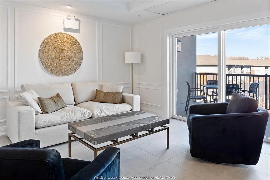 2 bed, 2.0 bath, 1181 sqft, $2,600 — Photo 4