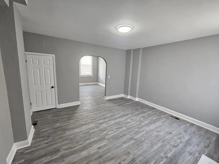 3016 Kenyon Ave — Photo 4