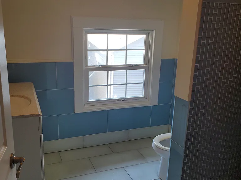 8 Edwards St — Photo 18