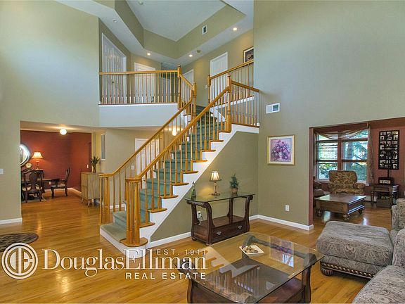 5th image of 6 Viburnum Ct