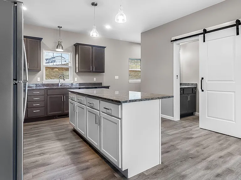 9 Manchester Dr — Photo 4