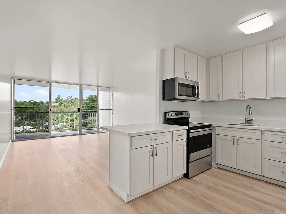 95-061 Waikalani Dr #D804
