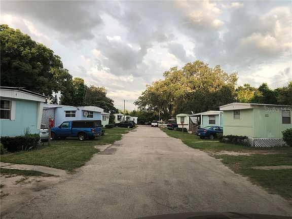 3rd image of 10803 N Annette Ave