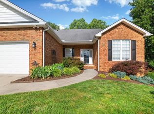 1232 Doulton Cir, Lynchburg, VA