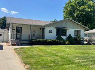 2204 Avenue G, Gothenburg, NE 69138