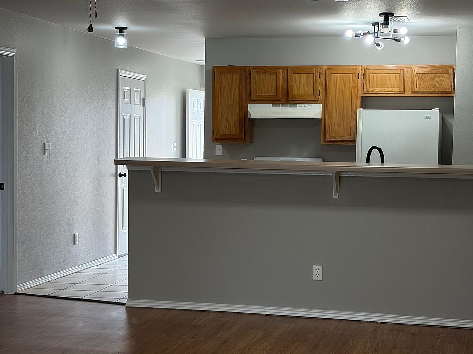 1st image of 2803 Trailwood Dr #A
