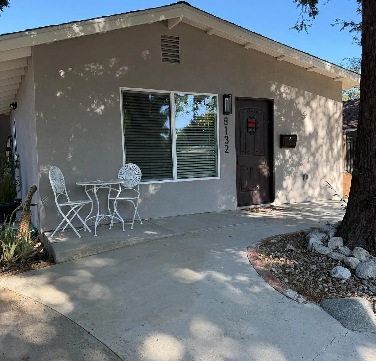 Rudnick Ave, Canoga Park — Photo 1