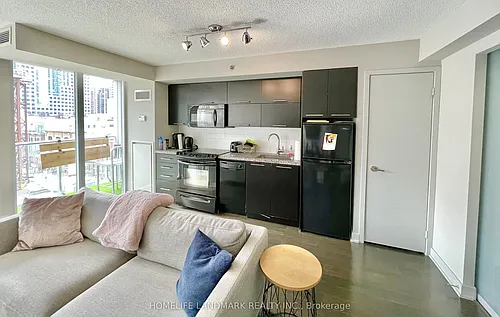 21 Nelson St #608 Photo 1