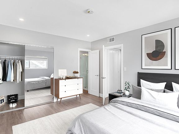 5th image of 927 N San Vicente Blvd #1C