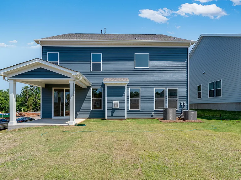 136 Glenn Dr — Photo 29