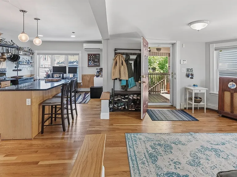 17B Bonair St #17B — Photo 4