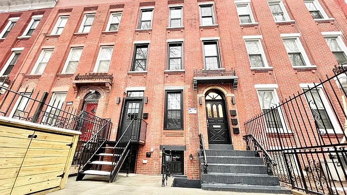 Rented by BRECO ADVISORS LLC | media 12