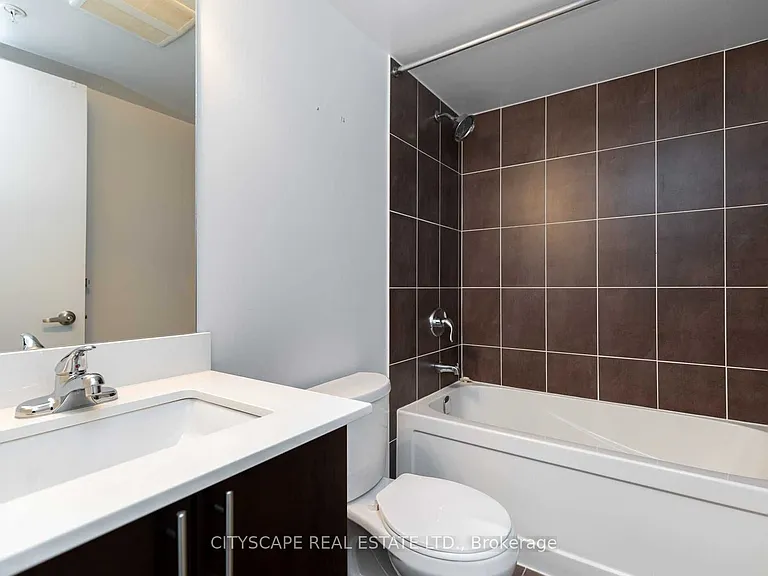 1420 Dupont St #1902 — Photo 9