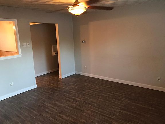 2nd image of 618 Fairview Dr