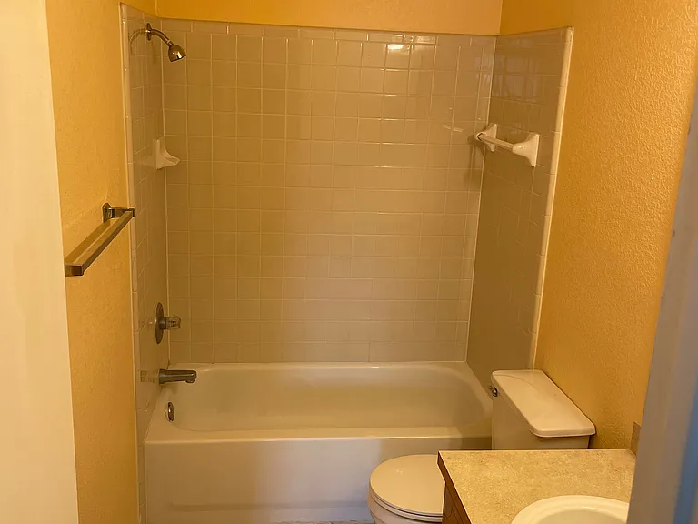 2801 Vernice Loop #A — Photo 6
