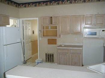 5th image of 16608 Meadow Gardens St