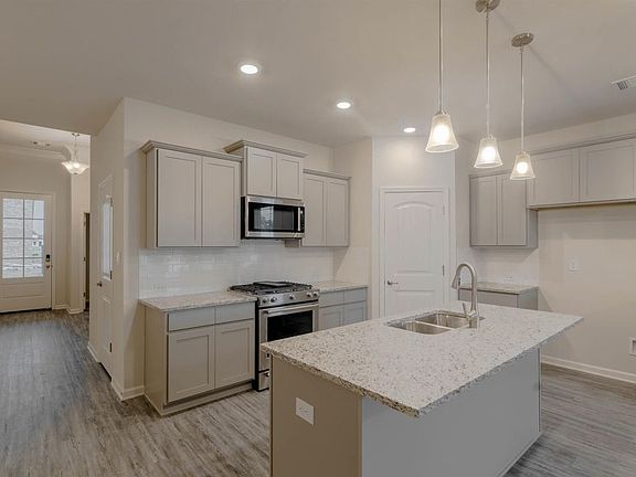 4th image of 4644 Grenache Dr