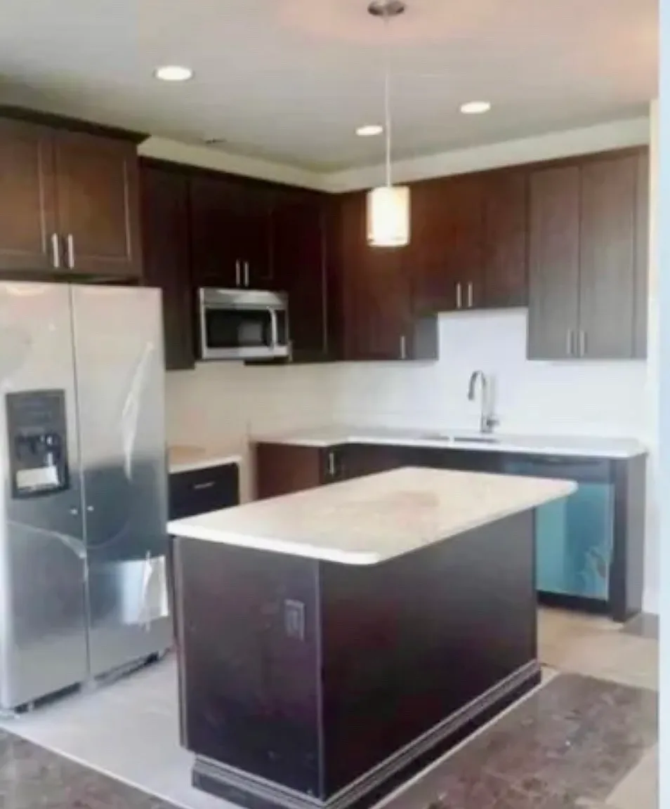 240 Walker St — Photo 1