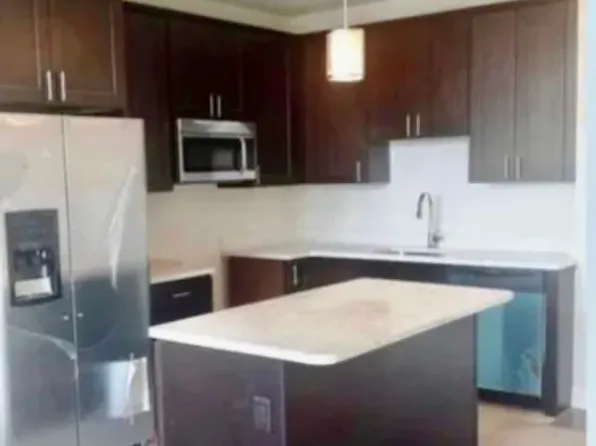 240 Walker Street 3C image 1 of 5
