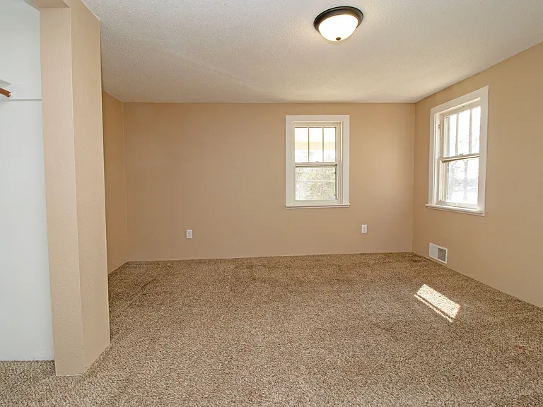 1563 6th Ave N #1 — Photo 14