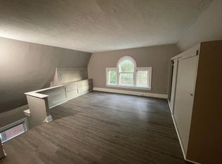 552 Hill St #3, Sewickley, PA 15143