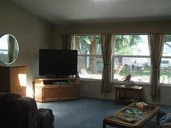 5th image of 8426 McNeice Dr SE