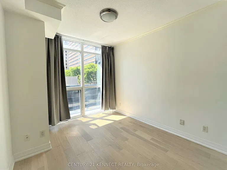 21 Carlton St #610 — Photo 7