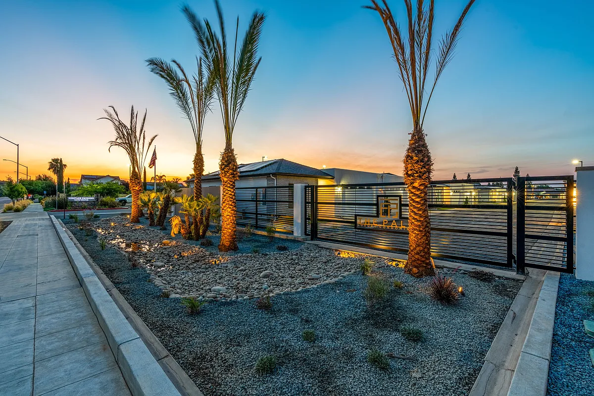 Building Photo - 2806 E Alluvial Ave #102