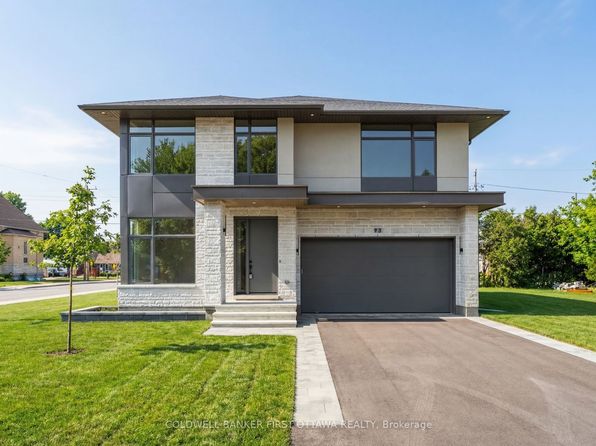 93 Lotta Ave, Ottawa, ON K2G 2B3