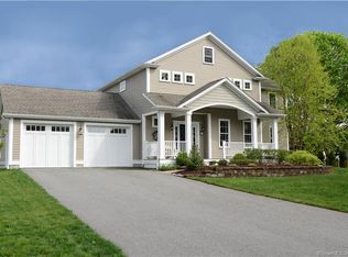 96 Hatch St, Mystic, CT 06355