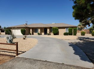 12768 Snapping Turtle Rd, Apple Valley, CA 92308