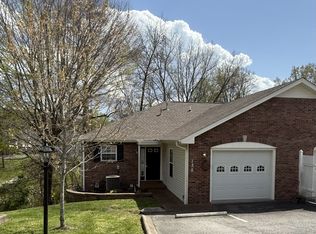 135 Eastdale Ln, Dickson, TN 37055