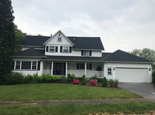 585 Long Acre Rd, Rochester, NY 14621