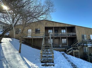 1202 19th St #8, Vienna, WV 26105
