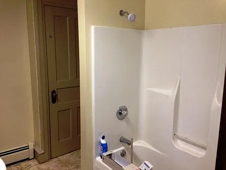 3 bed, 1.5 bath, 1500 sqft, $925 — Photo 4