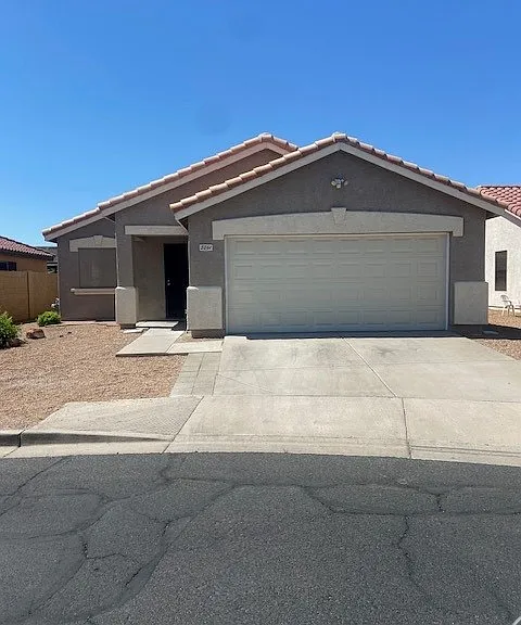 5261 E Flower Ave — Photo 1