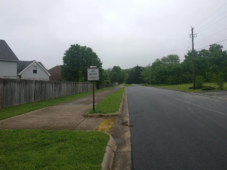 2050 E Farr Ln — Photo 17