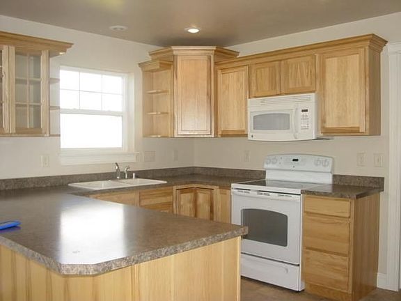3rd image of 159 Bayberry Ln