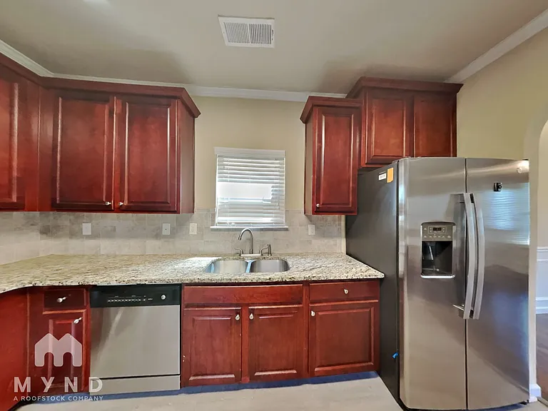 125 Tyre Dr — Photo 10