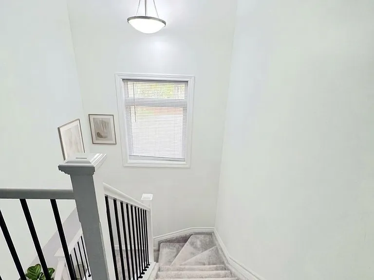 1418 Remington Ave — Photo 6