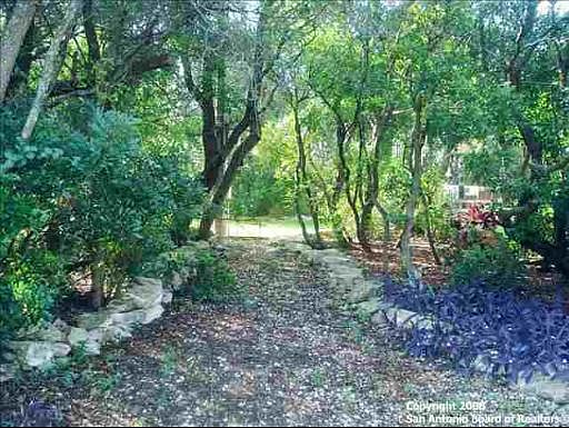 2nd image of 916 Country Meadow