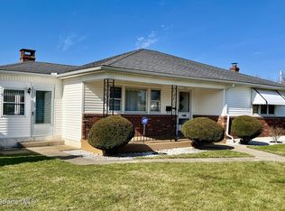 506 E McClure Ave, Old Forge, PA 18518