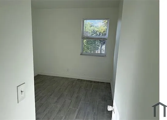 3 bed, 1347 sqft, $3,100 — Photo 3