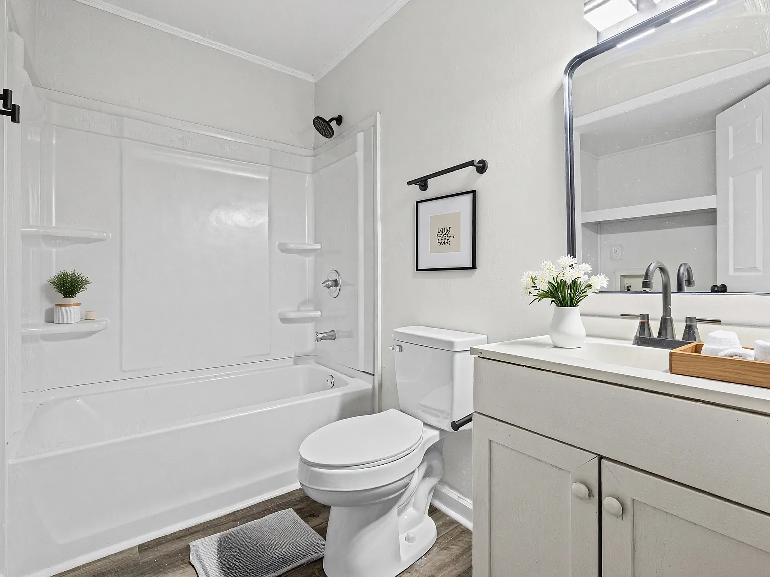 2 bed, 800 sqft, $1,145 — Photo 2