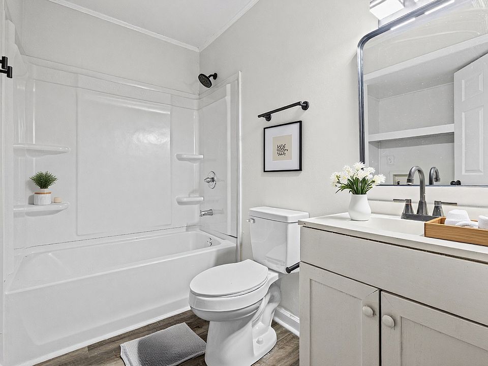 2nd image of 909 S Carolina Ave #1