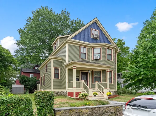 20 March Ave, West Roxbury, MA 02132
