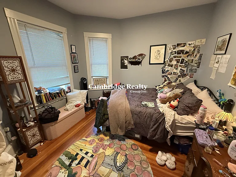 136 Oxford St #1 — Photo 4