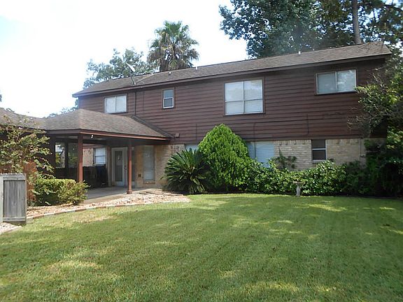 2nd image of 19507 Alinawood Dr